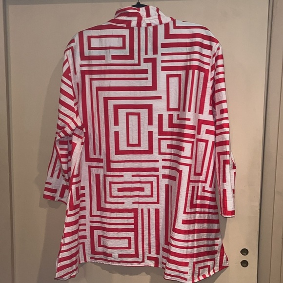 Multiples size XL maternity top in red and white, nautical theme / preowned - Picture 7 of 7